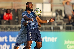 08302025_INDvLOU_m9121