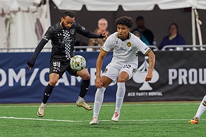 04192025_INDvCHS_m3026