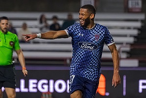 10182025_INDvLDN_m8157