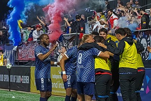 10182025_INDvLDN_m8194