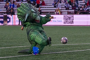 04192025_INDvCHS_m1760